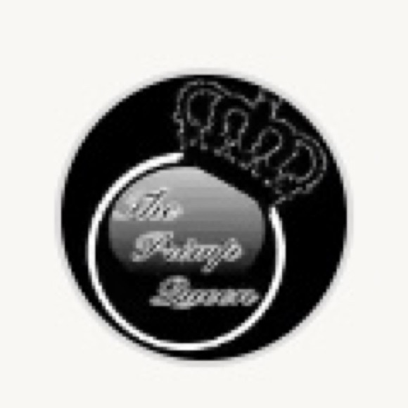 Meet your Posher, Andrea Louisa - Picture 3 of 3